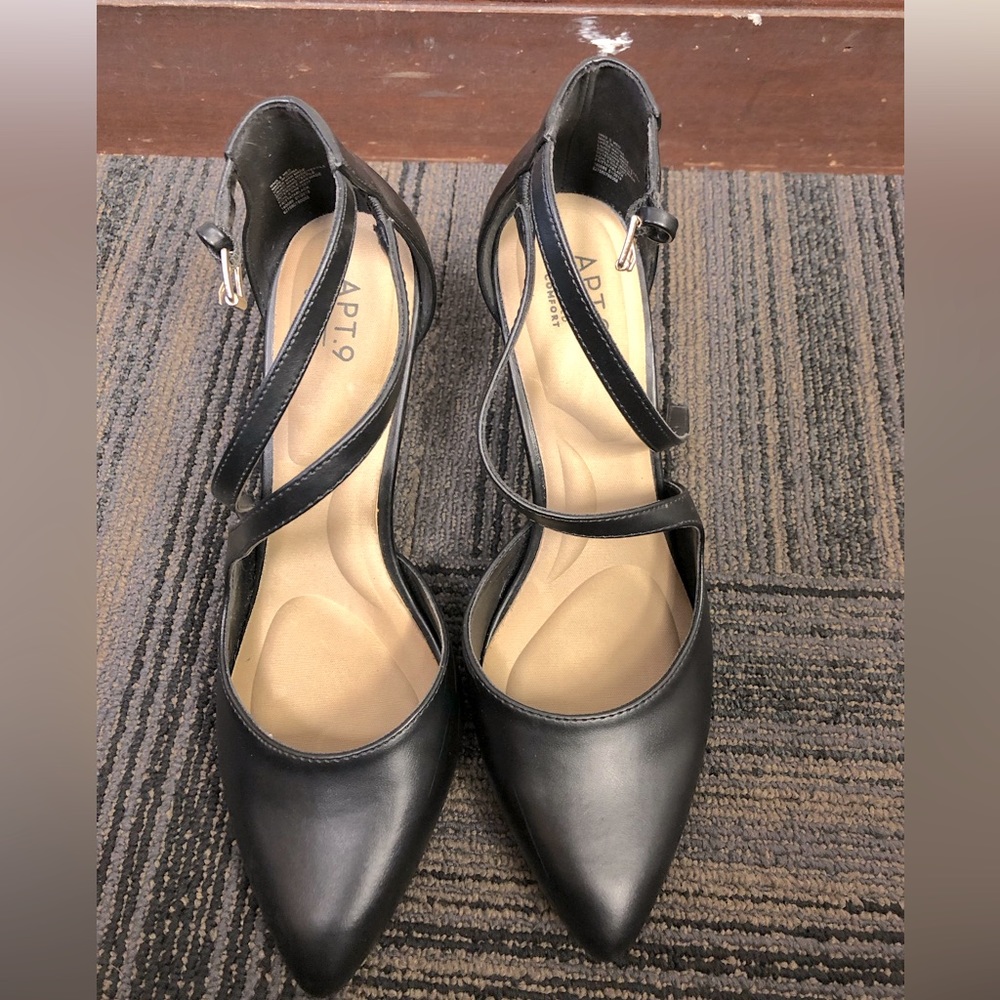 Apt. 9 strap heels size 9
